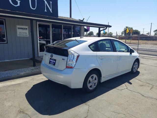 $9795 : 2011 Prius One image 4