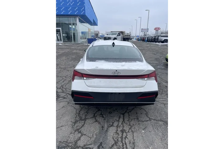 $18950 : Hyundai ELANTRA 2024 SE 4dr image 4