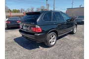 $5000 : 2006 BMW X5 3.0I thumbnail