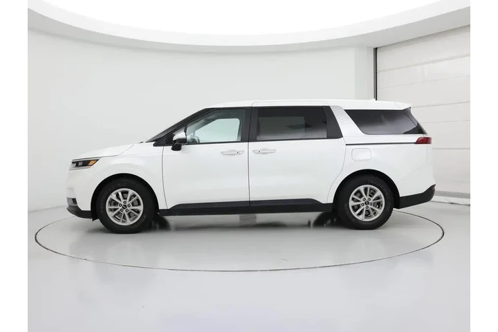 $28998 : Kia Carnival 2024 LX 4dr Min image 3