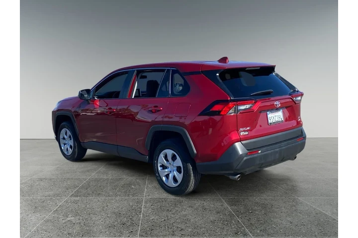 $33534 : Toyota RAV4 2025 AWD LE 4dr image 3