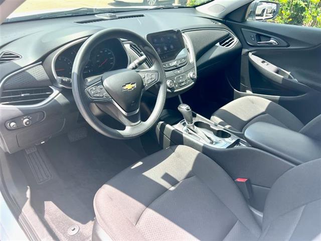 $13950 : 2019 CHEVROLET MALIBU LS image 9