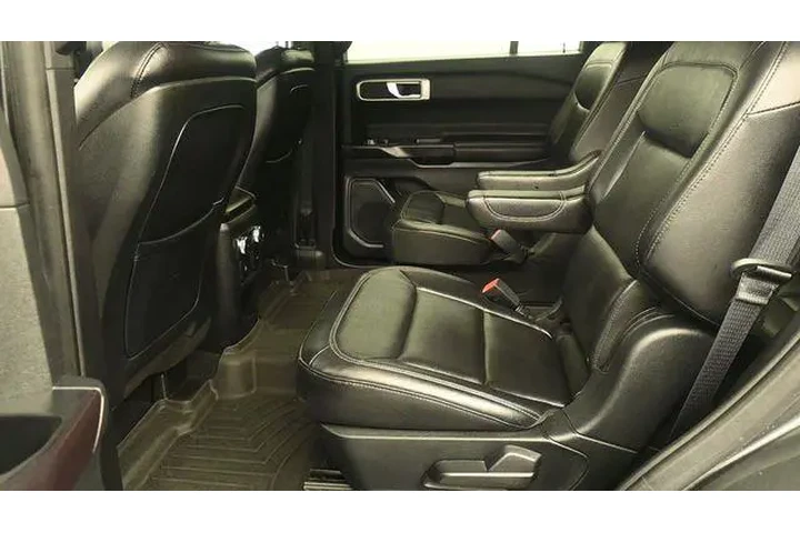 $22439 : Ford Explorer 2020 AWD XLT 4 image 10