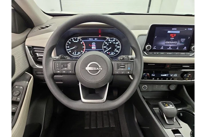 $23998 : Nissan Rogue 2023 SV 4dr Cro image 10