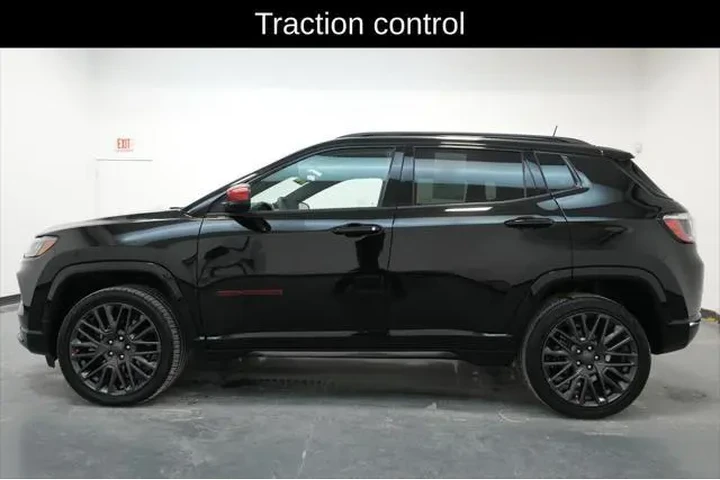 $22344 : Jeep Compass 2023 4x4 (Red) image 4