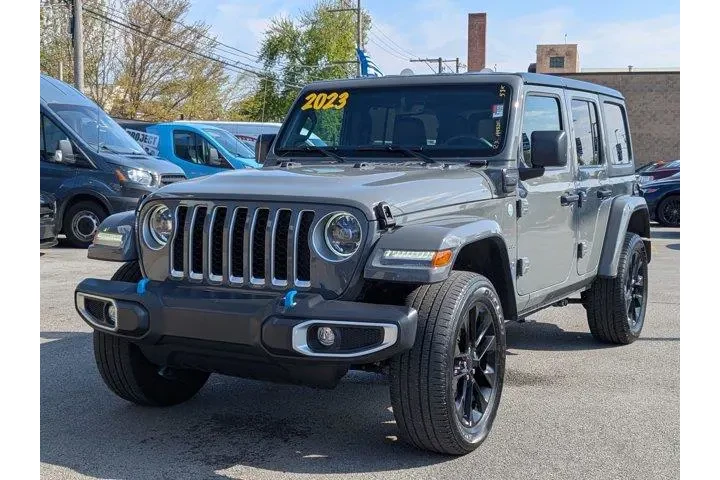 $27976 : Jeep Wrangler 2023 4x4 Sahar image 8
