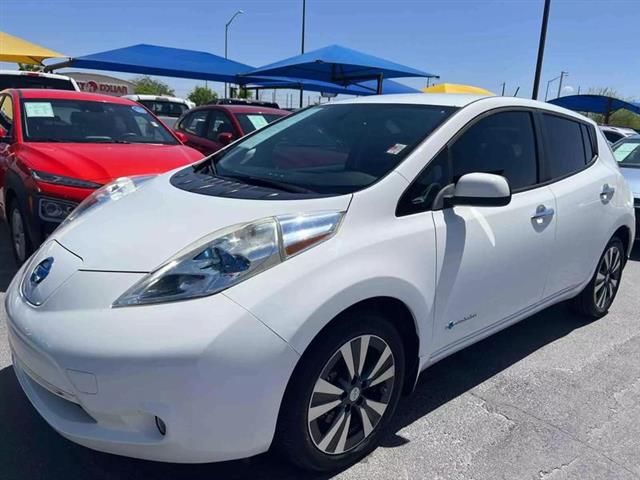 $13995 : Pre-Owned 2015 LEAF SV Hatchb image 8