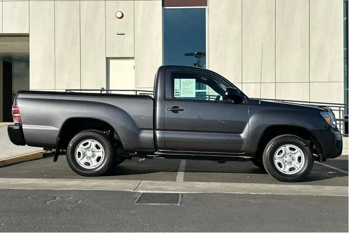$15900 : Toyota Tacoma 2013 4x2 Base image 2