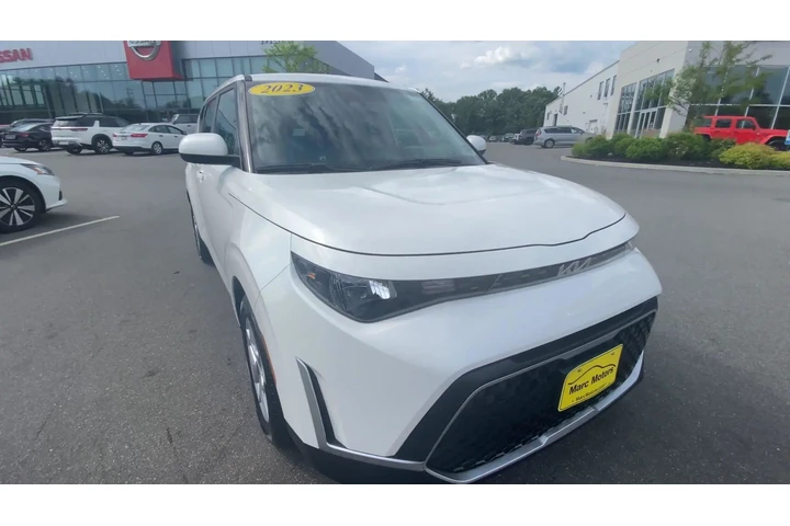 $19573 : Kia Soul 2023 LX 4dr Crossov image 5