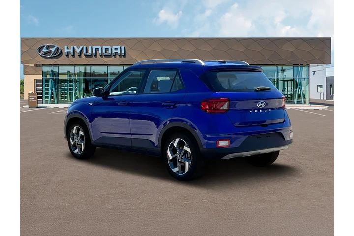 $22995 : Hyundai VENUE 2024 SEL 4dr C image 5