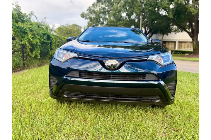 $16199 : 2018 TOYOTA RAV4 LE image 2