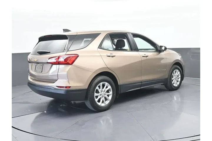 $13899 : Chevrolet Equinox 2019 LS 4d image 6