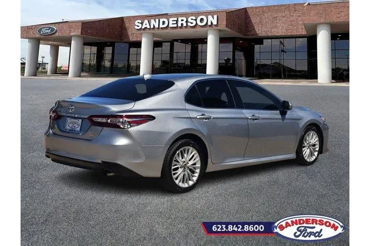 $19888 : Toyota Camry 2019 XLE 4dr Se image 3
