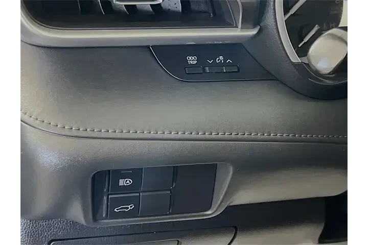 $31500 : Toyota Highlander 2022 XLE 4 image 10