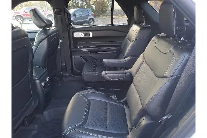 $28995 : Ford Explorer 2020 AWD ST 4d image 10