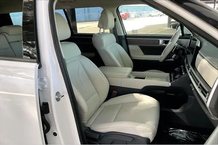 $29700 : Hyundai SANTA FE 2025 SEL 4d image 8