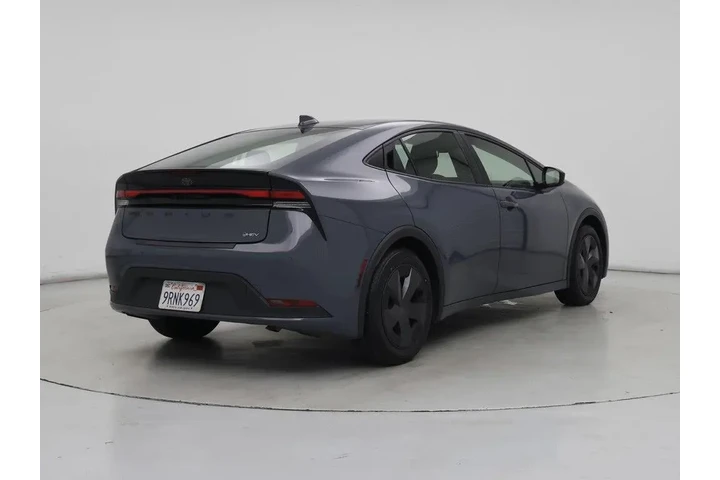 $29998 : Toyota Prius 2024 LE 4dr Hat image 8