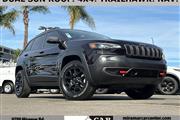 $23977 : 2021 Cherokee Trailhawk thumbnail