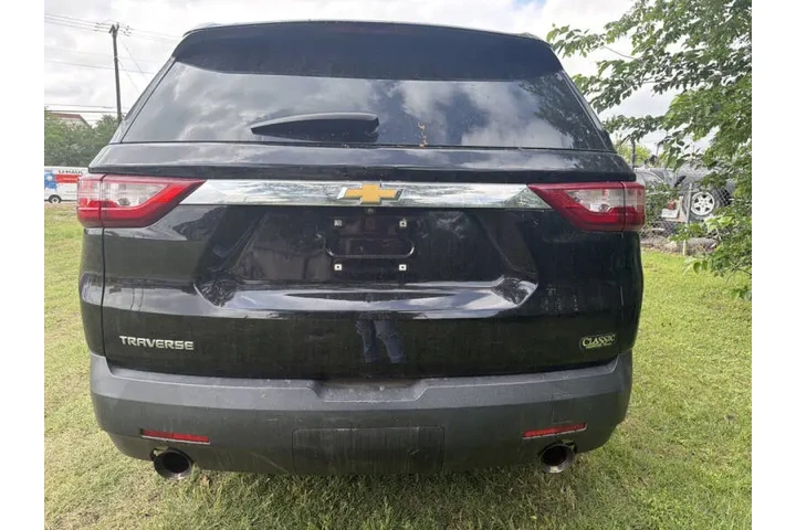 $19995 : 2020 Traverse LS image 7