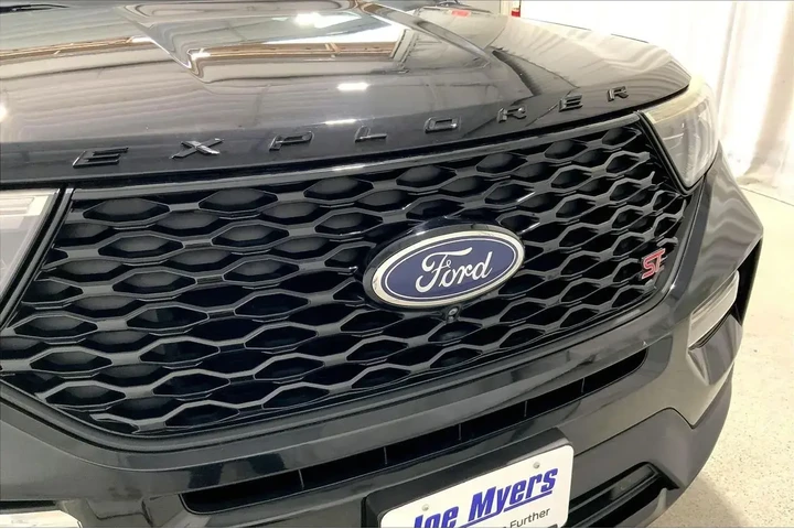 $26591 : Ford Explorer 2020 AWD ST 4d image 7
