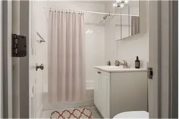 $2510 : Rental property with 1 bedro image 4