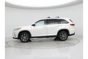 $29998 : Toyota Highlander 2019 XLE 4 thumbnail