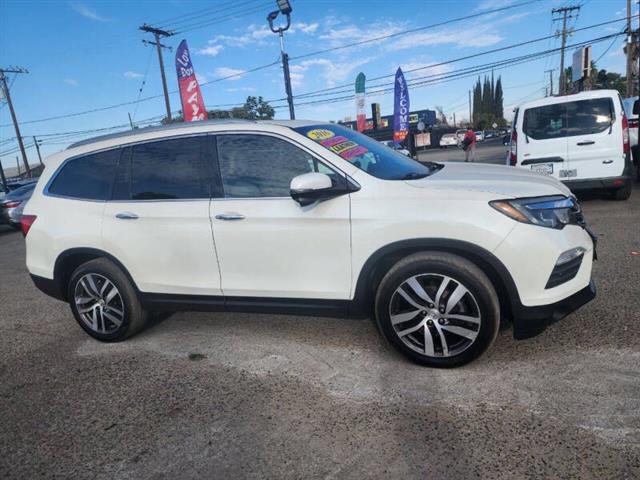 $18599 : 2016 Pilot Touring image 8