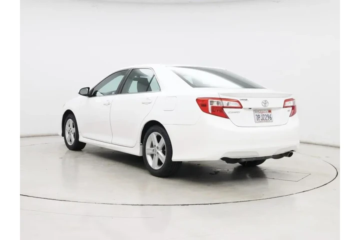 $14998 : Toyota Camry 2014 SE 4dr Sed image 2