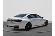 $39600 : BMW 7 Series 2022 740i 4dr S thumbnail
