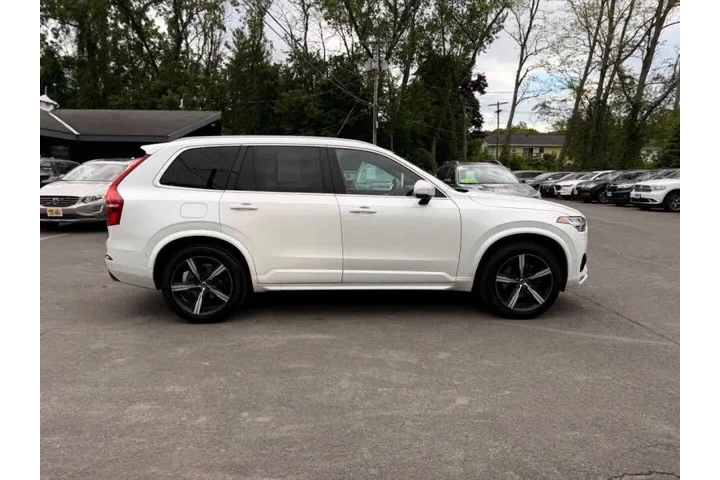 $17995 : 2017 XC90 T6 R-Design image 9