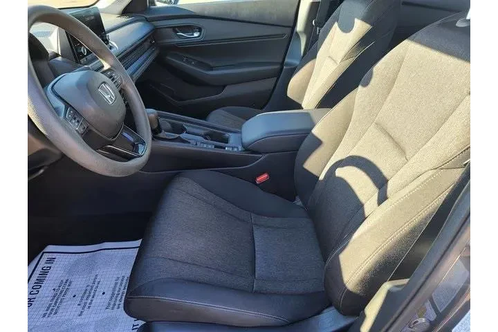 $24872 : Honda Accord 2023 EX 4dr Sed image 7