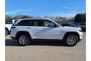 $24600 : Jeep Grand Cherokee 2023 4x4 thumbnail