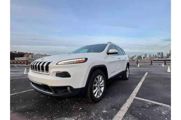 $11495 : 2017 JEEP CHEROKEE LIMITED SP image 7
