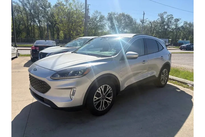 $11950 : 2020 Escape SEL image 2