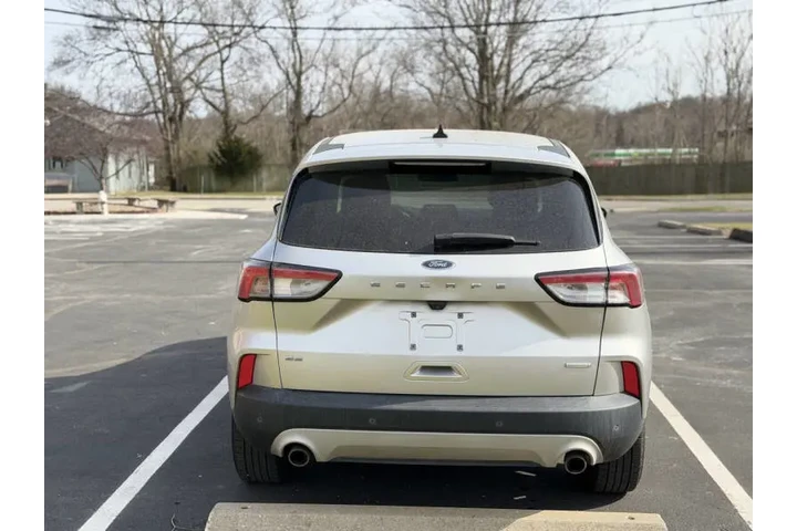 $5999 : 2020 Escape SE image 4