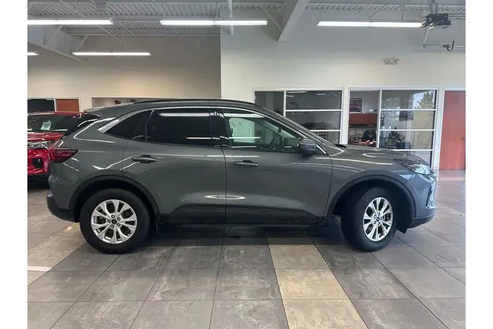 $23500 : Ford Escape 2023 AWD Active image 8