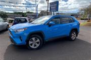 $31995 : 2021 RAV4 thumbnail