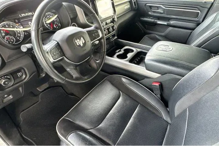 $29977 : Ram 1500 2024 4x2 Laramie 4d image 5