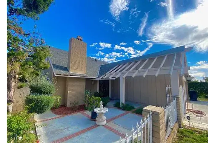 $2800 : ¡Su nueva casa le espera! image 2