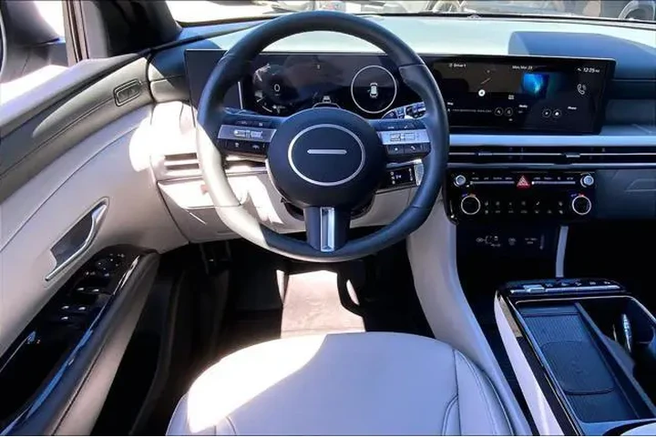 $37988 : Hyundai TUCSON 2026 Limited image 6