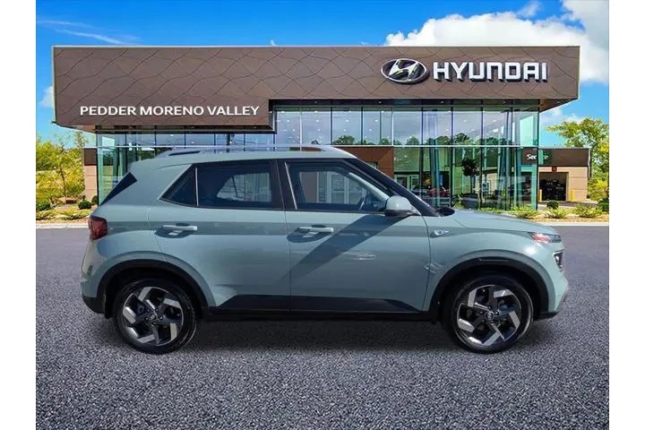 $20923 : Hyundai VENUE 2025 Limited 4 image 2