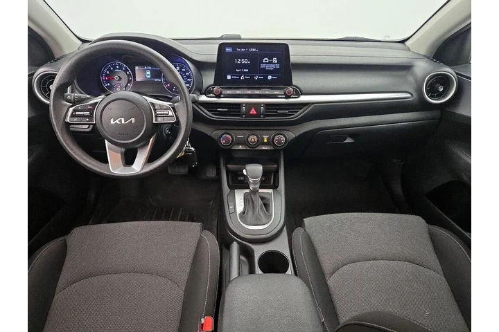 $17998 : Kia Forte 2022 LXS 4dr Sedan image 9