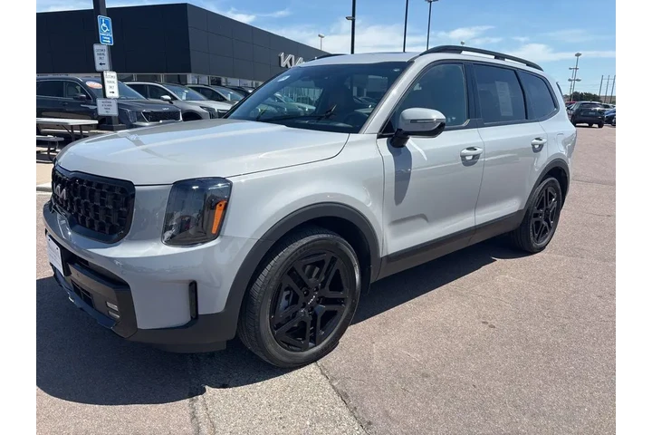 $46999 : 2024 Telluride SX-Prestige X- image 1