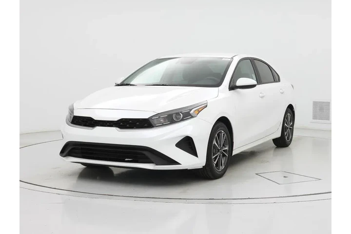$18998 : Kia Forte 2023 LXS 4dr Sedan image 4