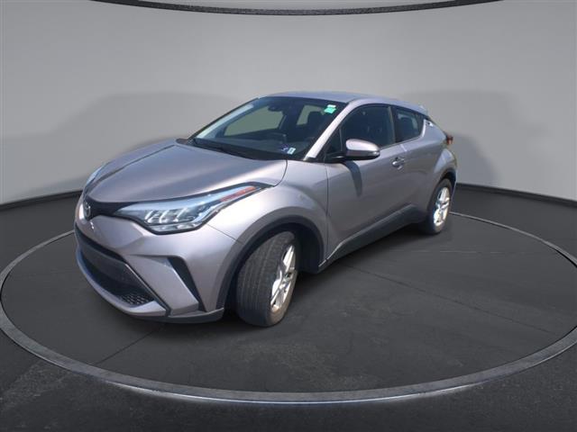 $20900 : PRE-OWNED 2020 TOYOTA C-HR LE image 4