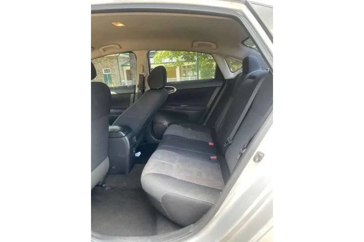 $4500 : 2014 Sentra SV image 10