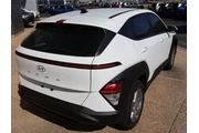 $26833 : Hyundai KONA 2026 SE 4dr SUV thumbnail