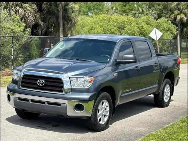 $4900 : Se vende Toyota Tundra image 6