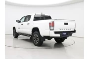 $37998 : Toyota Tacoma 2020 4x4 TRD S thumbnail