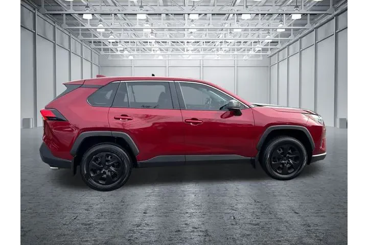 $28669 : Toyota RAV4 2025 LE 4dr SUV image 8